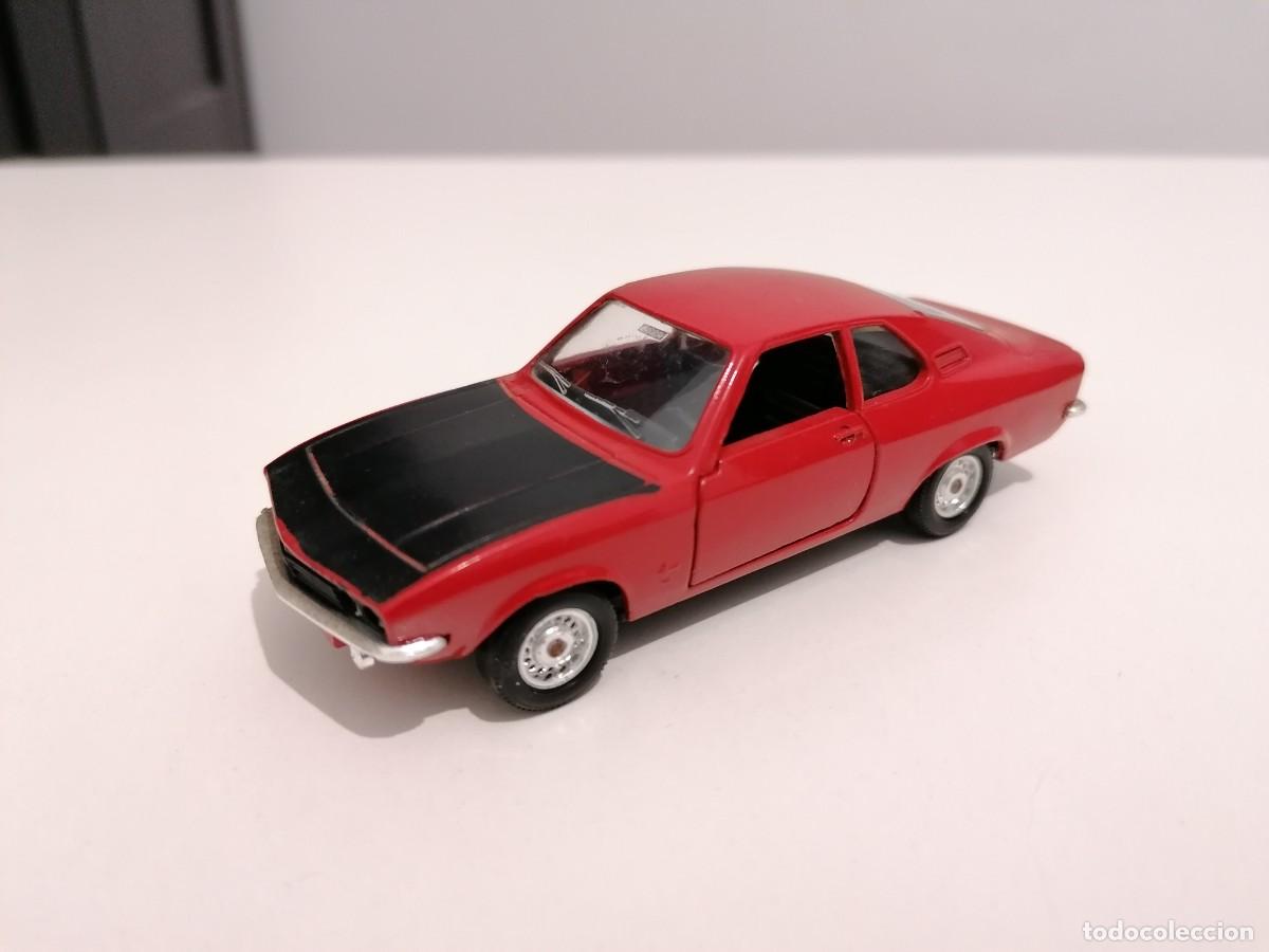 Coches a escala: Solido 1/43 Opel Manta 1900 SR Buen Estado