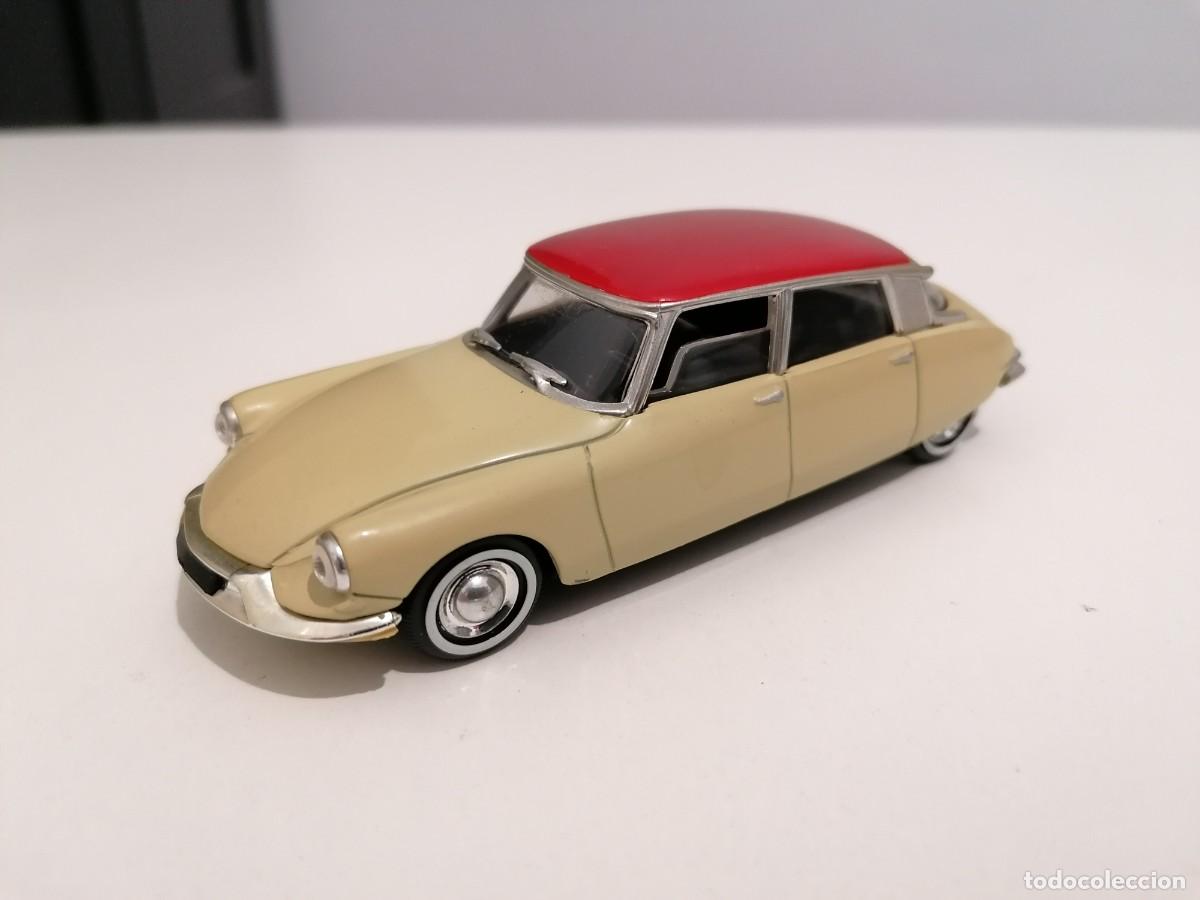Coches a escala: Solido 1/43 Citro&euml;n DS19 1956 Buen Estado