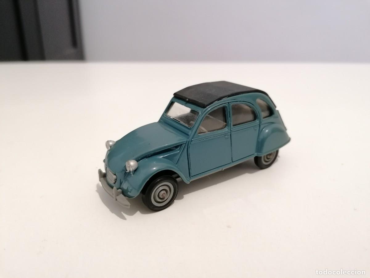 Coches a escala: Solido 1/43 Citro&euml;n 2CV6 1968 Buen Estado