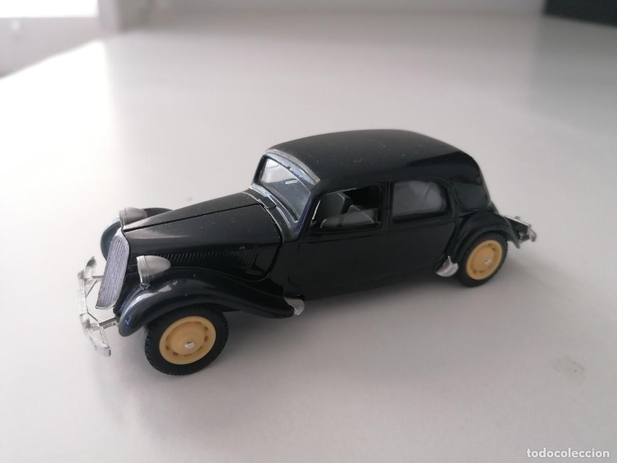 Auto in scala: Solido 1/43 Citro&euml;n 15 SIX 1939 Buen Estado