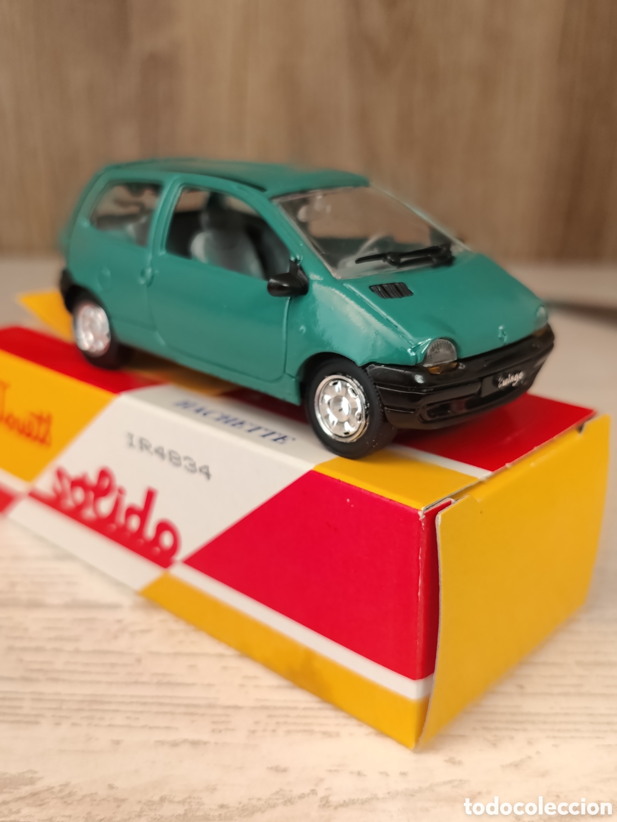 Coches a escala: RENAULT TWINGO SOLIDO e 1.43