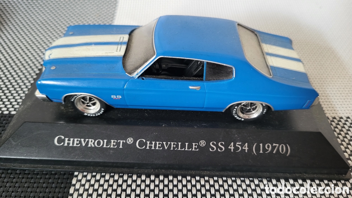 Coches a escala: Antiguo coche colecci&oacute;n Chevrolet
