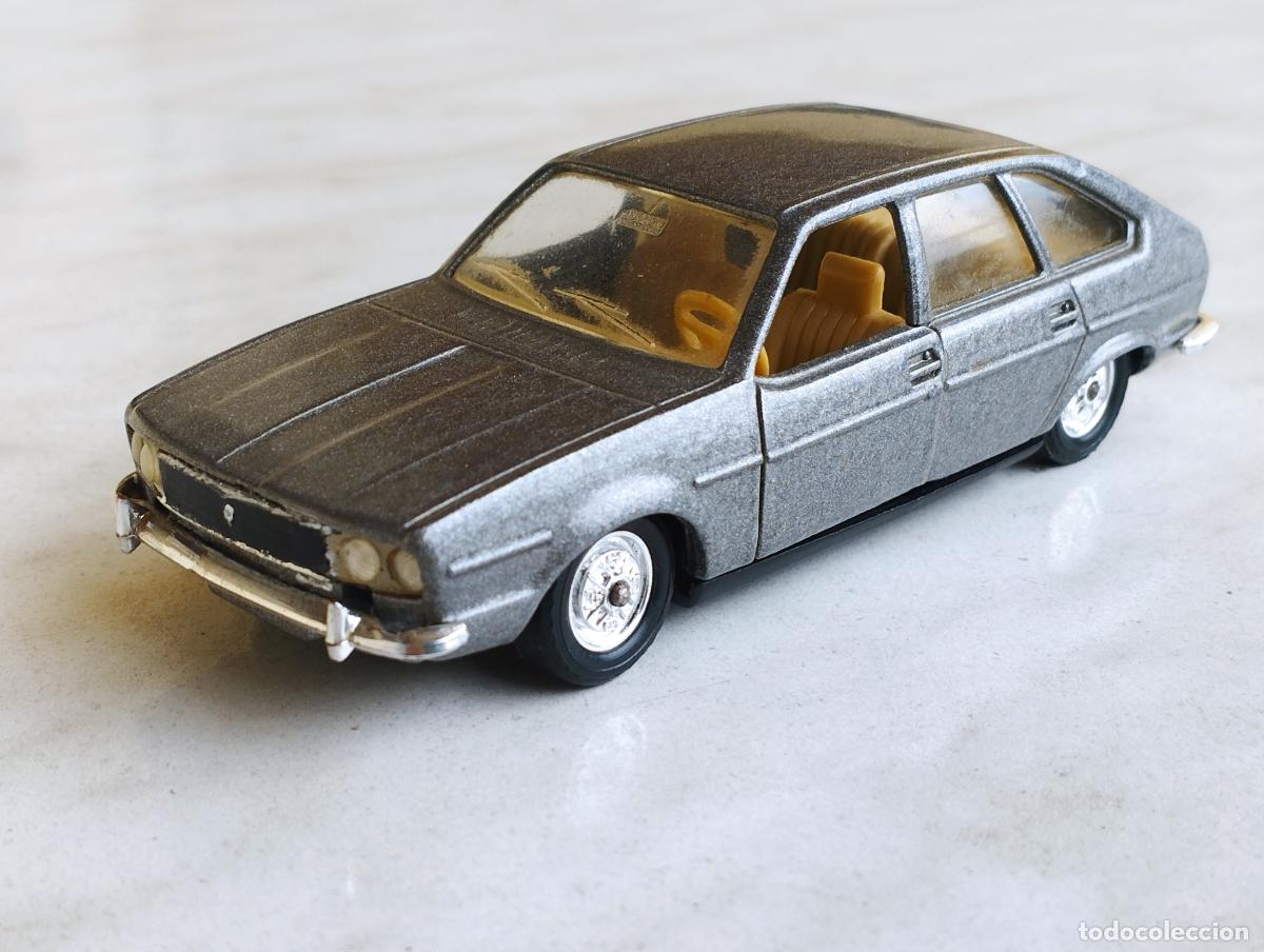 Voitures &agrave; l'&eacute;chelle: RENAULT 30 TS 1975 DE SOLIDO 1,43
