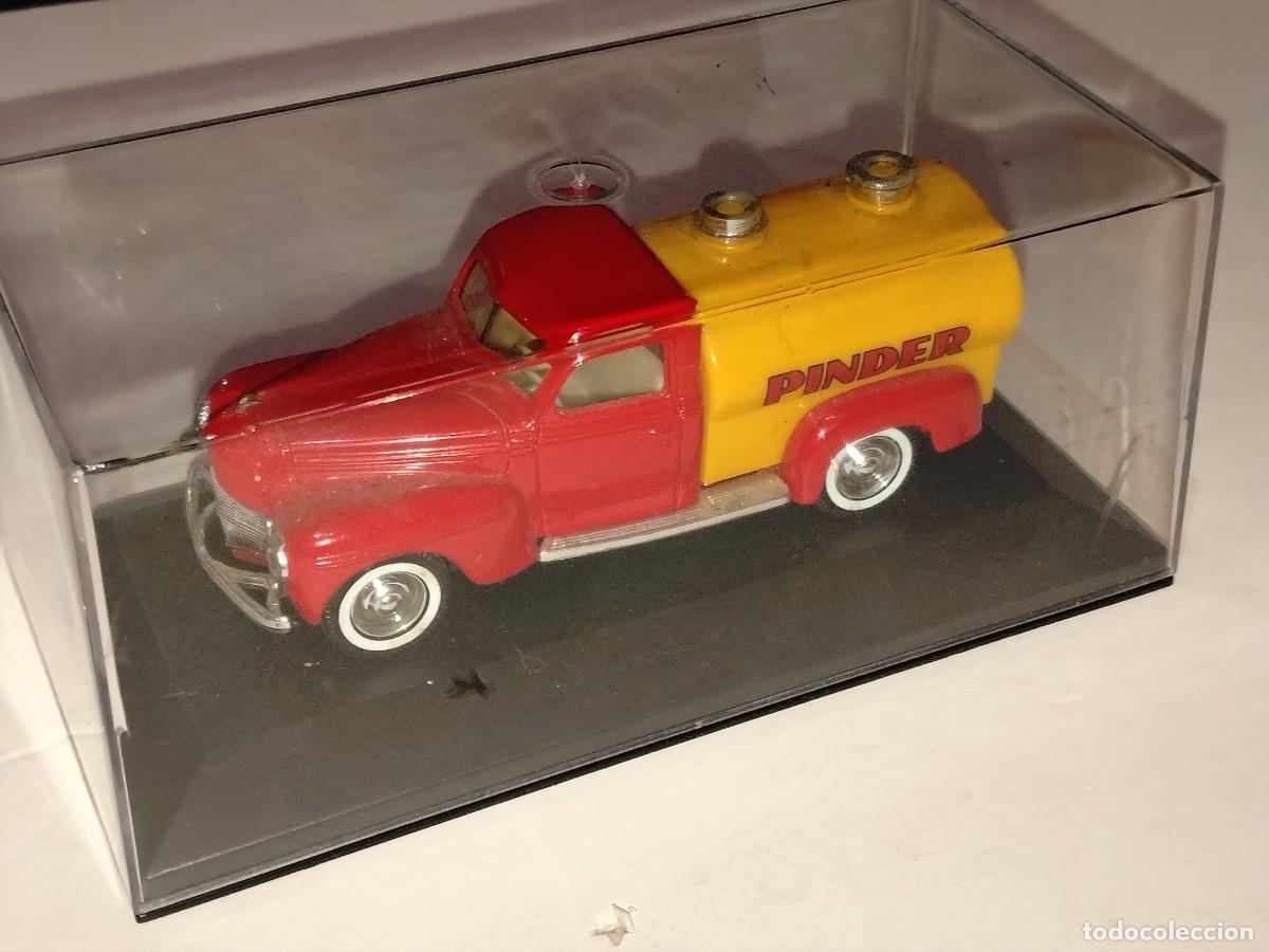 Modellautos: CAMI&Oacute;N CISTERNA DODGE 1940 LIBREA CIRCO PINTER 1/43 REF:810 SOLIDO