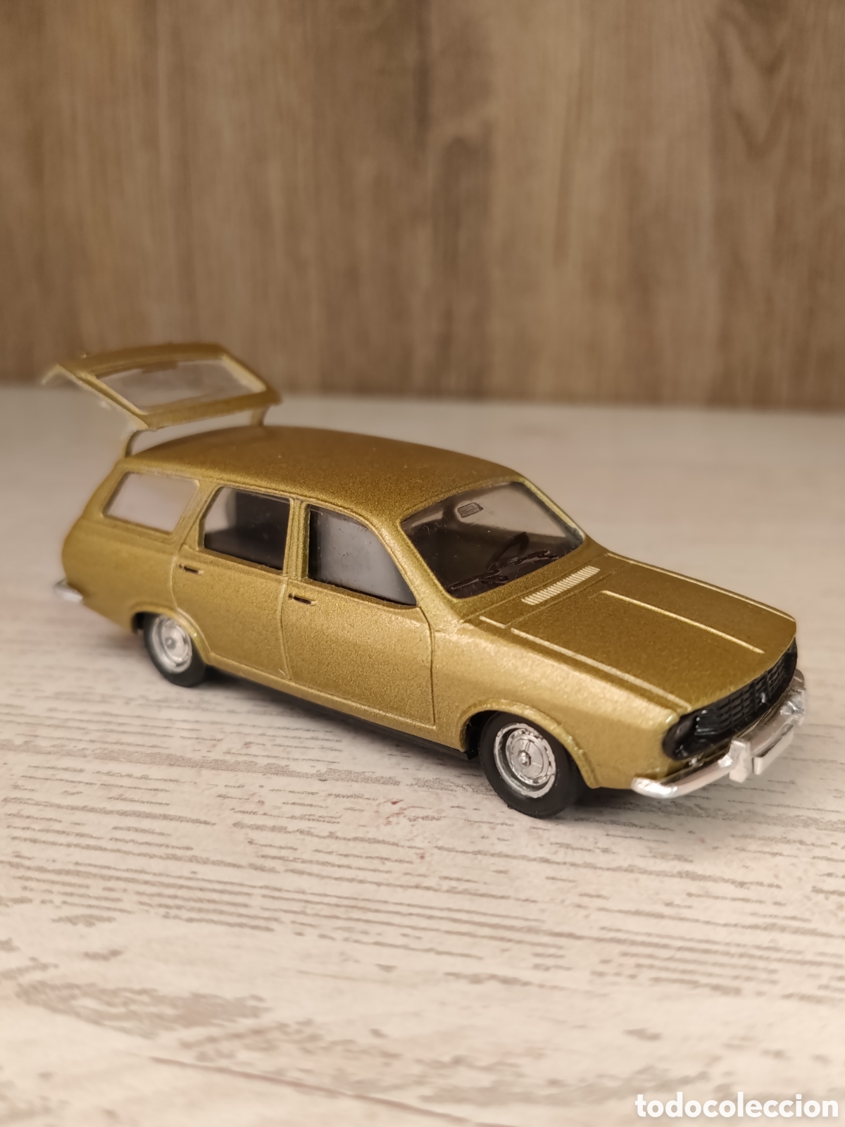 Coches a escala: RENAULT 12 RANCHERA 72 - Foto 5