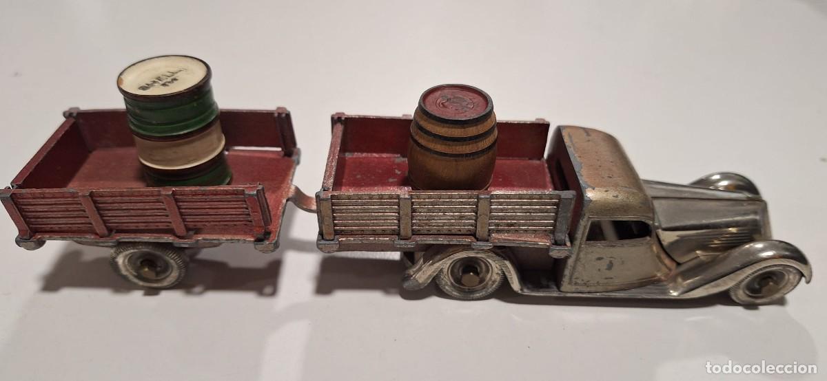 Coches a escala: Cami&oacute;n con remolque DALIA TEKNO gama 43
