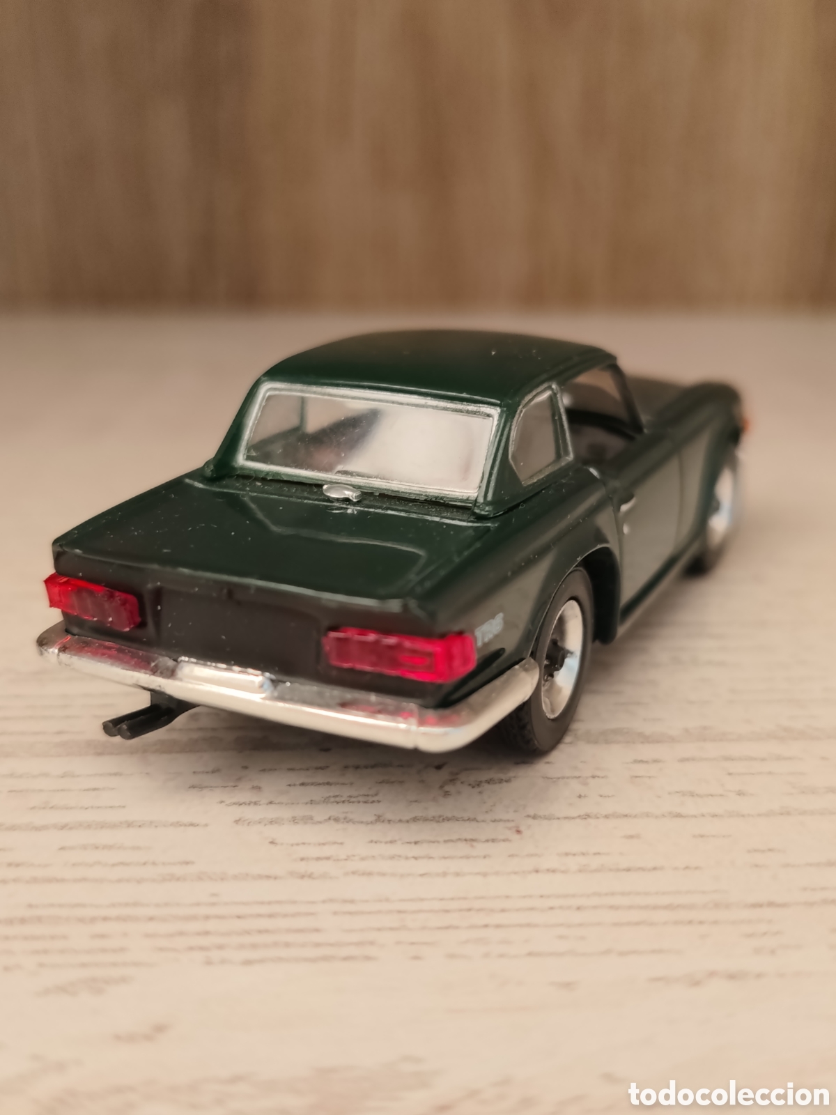 Coches a escala: TRIUMPH TR6 69 e 1.43. . - Foto 2