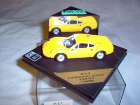 Auto in scala: Precioso Ferrari Dino 246 GT en escala 1/43 de VITESSE