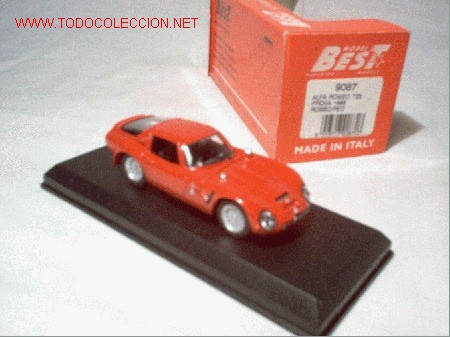Auto in scala: Alfa Romeo TZ2 modelo de calle de BEST MODEL