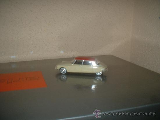 Coches a escala: CITROEN DS 19 1958 DE SOLIDO