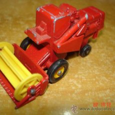 Coches a escala: MATCHBOX SERIES Nº 65 CLAAS COMBINE HARVESTER - LESNEY -