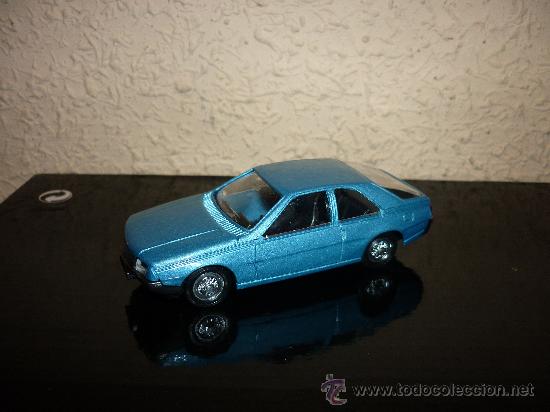 Voitures &agrave; l'&eacute;chelle: RENAULT FUEGO solido