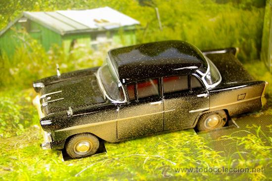 Coches a escala: VAUXHALL VICTOR - Serie Hidden Treasures - VANGUARDS - Escala 1/43 - NUEVO en CAJA ORIGINAL