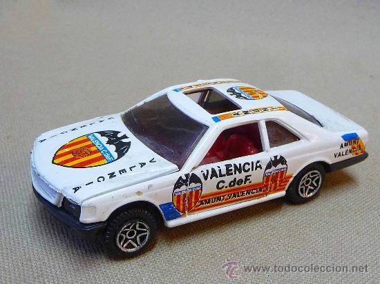 Coches a escala: AUTOMOVIL METALICO, MERCEDES BENZ 500 SEC, AMUNT VALENCIA, FUTBOL, ESCALA 1/43, GUISVAL, ESPA&Ntilde;A