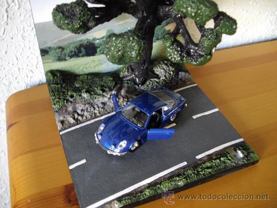 Model Cars: RENAULT ALPINE BERLINETTE SOLIDO 1/43 NUEVO