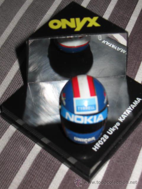 Auto in scala: JUGUETES COCHES MINIATURAS - CASCO A ESCALA PILOTO FORMULA 1 UKYO KATAYAMA
