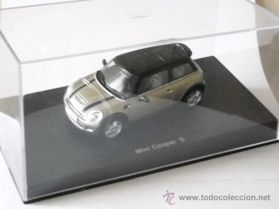 Auto in scala: autoart mini cooper s autoart
