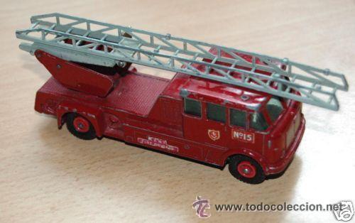 Coches a escala: Cami&oacute;n bomberos Matchbox Lesney - Foto 4