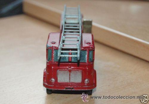 Coches a escala: Cami&oacute;n bomberos Matchbox Lesney - Foto 6