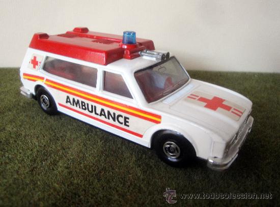 AMBULANCIAS - COCHES DE METAL DE COLECCIÓN