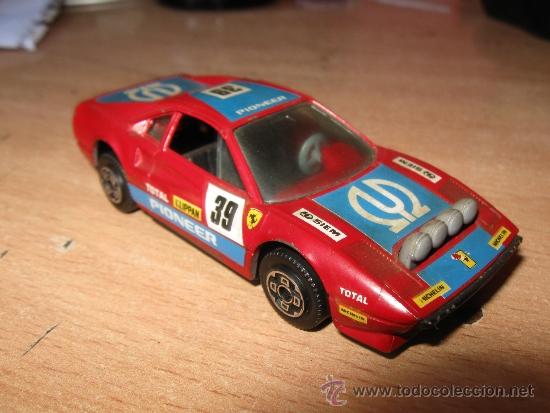 Auto in scala: QUEX JUGUETES COCHES MINIATURAS - COCHE A ESCALA 1:43 BURAGO - FERRARI  308 GTB RALLYE