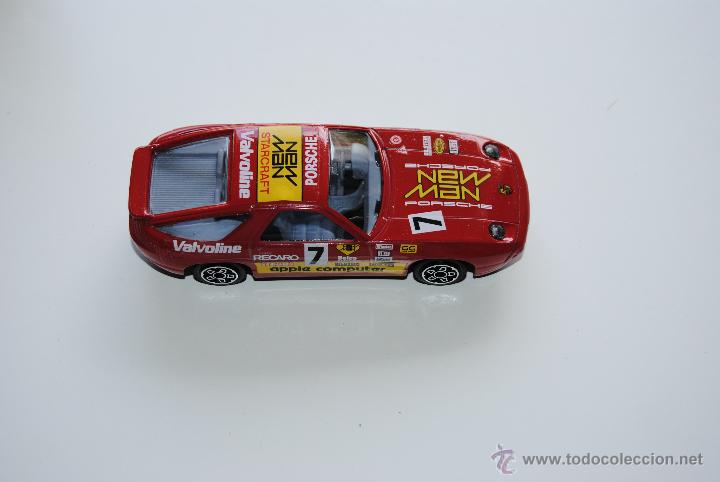 Coches a escala: PORSCHE 928 GR A BURAGO COD.4110 - Foto 3
