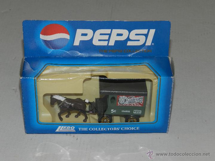 Carros em escala: (A48) COCHE PEPSI THE PEPSI COLLECTION , LLEDO, CON BLISTER