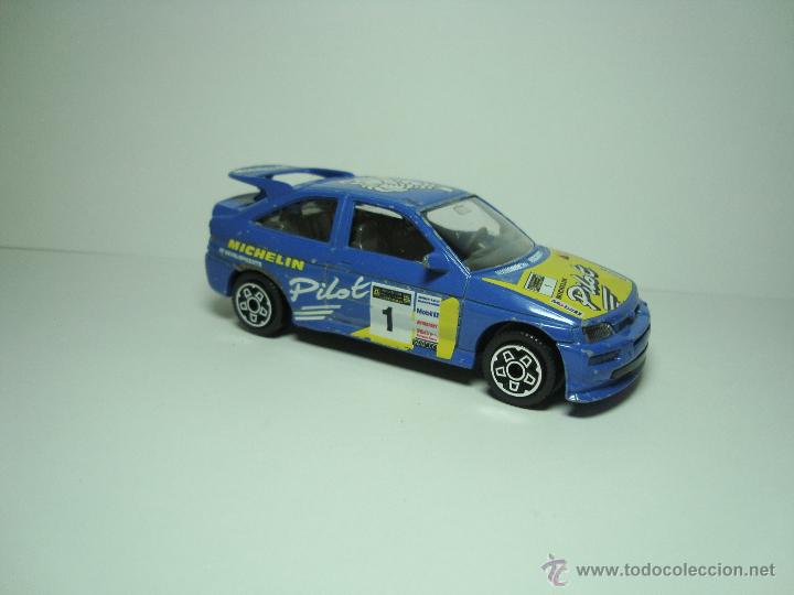 Coches a escala: FORD ESCORT RS DE BURAGO BBURAGO 1,43