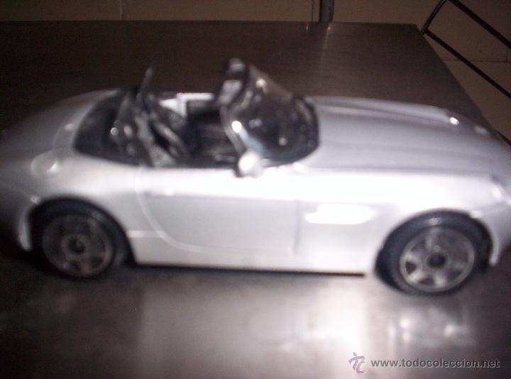 Coches a escala: BURAGO - BMW Z8 - SIN CAJA