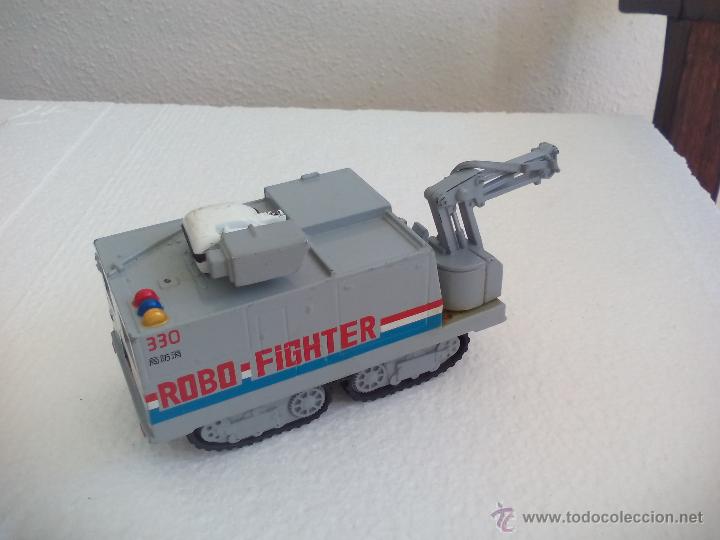 Coches a escala: Vehiculo Robo-Fighter 330 escala 1/43. Del prado. collection 1996. Bomberos. robot