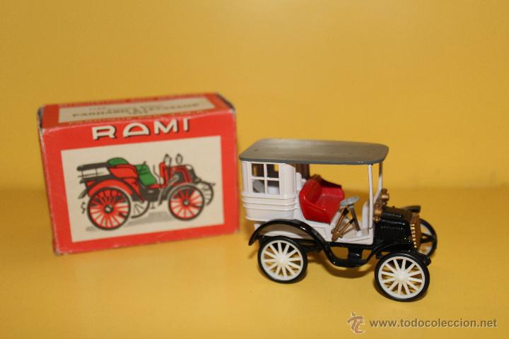 Voitures &agrave; l'&eacute;chelle: COCHE RAMI EN CAJA - PANHARD - LEVASSOR 1899  TONNEAU BALLON - 1/43 - MADE IN FRANCE