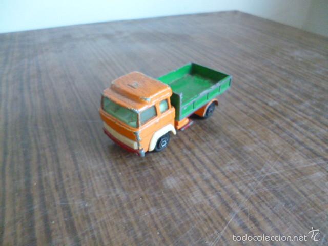 Coches a escala: camion guisval