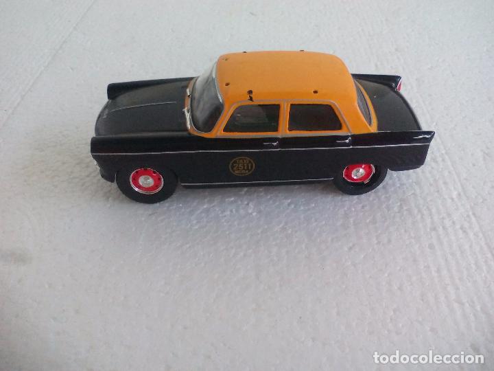 Coches a escala: Peugeot 404 Buenos Aires, Argentina MCBA Taxi Escala 1/43 Altaya