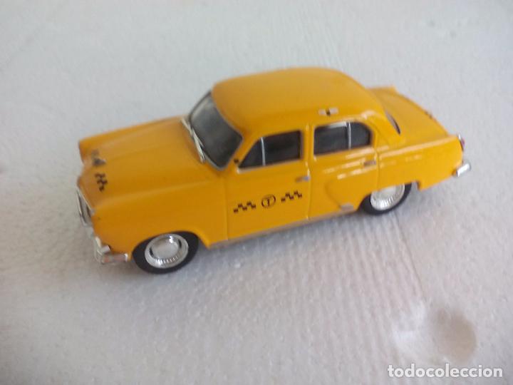 Carros em escala: Volga M21. M 21 Moscu.  Taxi. Escala 1/43. Altaya. Coche miniatura