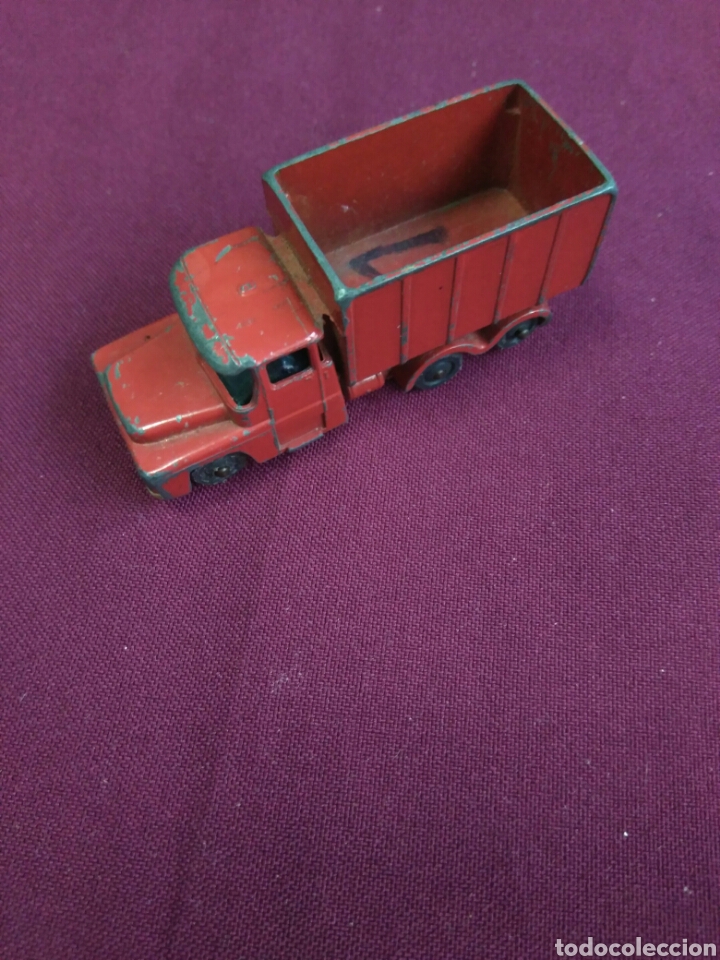 Model Cars: CAMION HUSKI