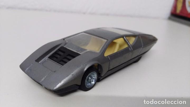 Carros em escala: coche auto pilen vauxhall
