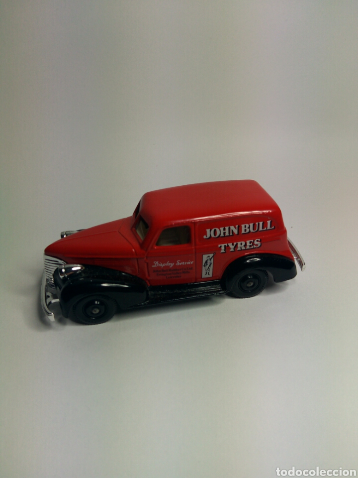 Coches a escala: Lledo Days Gone Jhon Bull Tyres