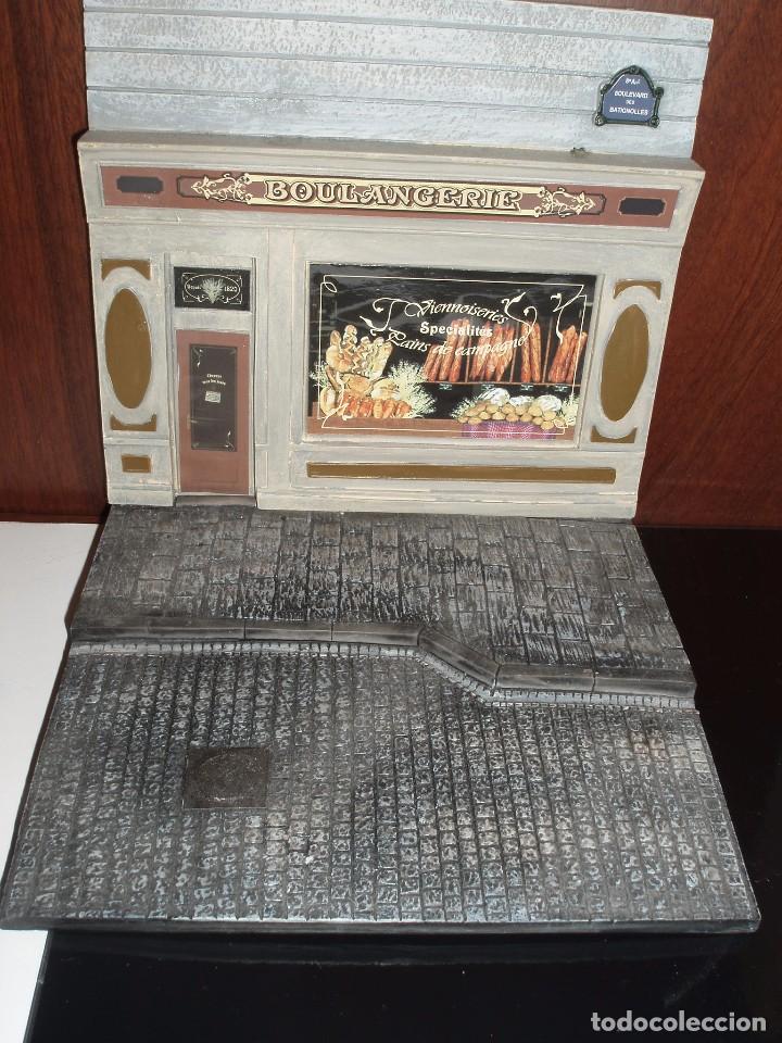 Auto in scala: DIORAMA CALLE PANADERIA BOULANGERI ESCALA 1 43