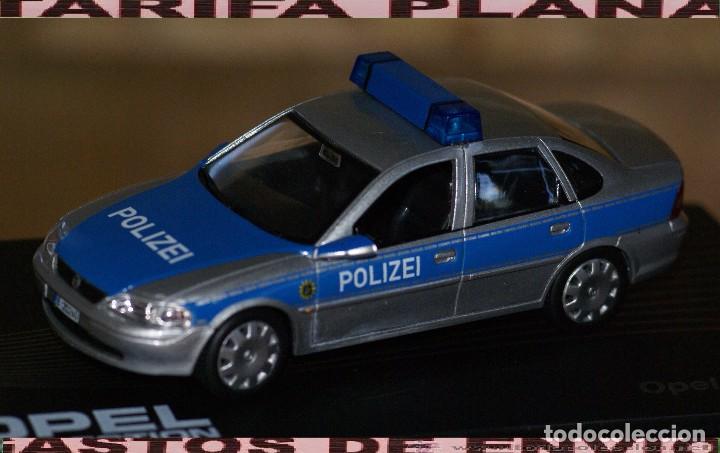 Coches a escala: OPEL VECTRA B POLIZEI POLICIA ESCALA 1:43 DE ALTAYA EN SU CAJA