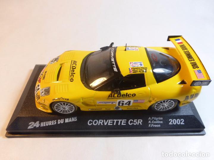 Auto in scala: CORVETTE C5R 2002 . ALTAYA . COCHES 24 HEURES DU MANS. BLISTER ORIGINAL- NOMBRE PILOTOS EN PEANA.
