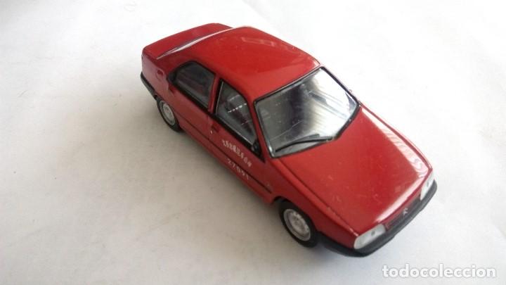 Model Cars: DONG FENG, ESCALA 1/43