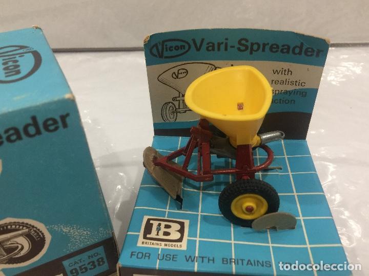 Coches a escala: BRITAINS TRACTORS VARI-SPREADER NUM 9538 - Foto 2