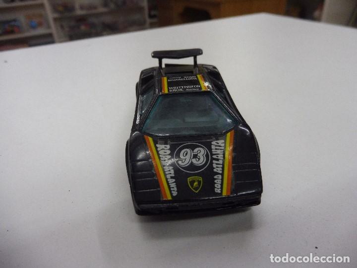 Voitures &agrave; l'&eacute;chelle: Burago Lamborghini Countach 5000 S Made in Italy escala 1:43 Road Atlanta Whittington Bros Racing