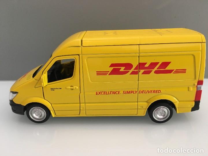 Voitures &agrave; l'&eacute;chelle: FURGONETA MERCEDES BENZ SPRINTER VAN