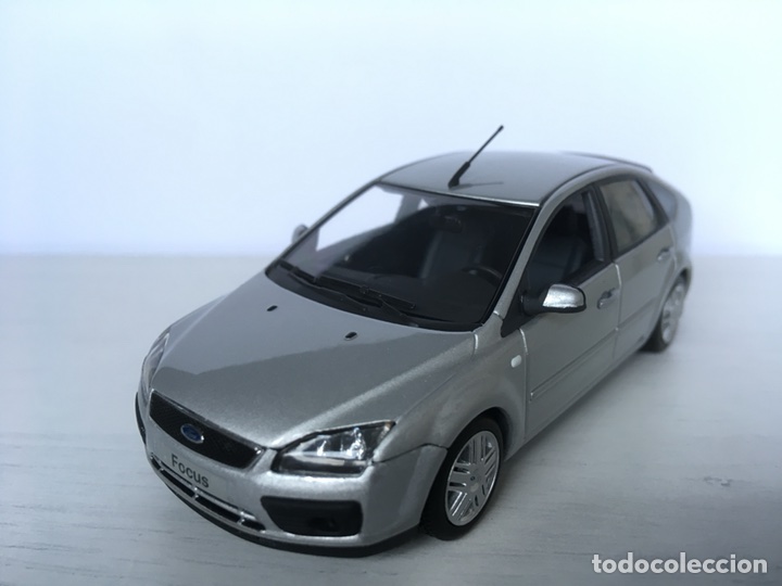 ford focus minichamps