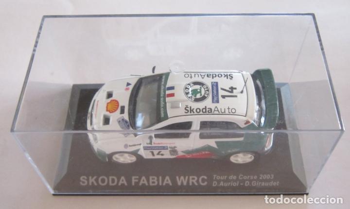 Voitures &agrave; l'&eacute;chelle: COCHE SKODA FABIA WRC TOUR DE CORSE 2003, D. AURIOL - D. GIRAUDET, EN CAJA. CC