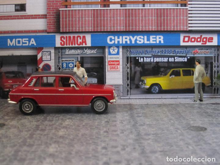 Auto in scala: SIMCA DODGE 1/43. Diorama Concesionario. M&oacute;dulo en calle n&ordm;9.