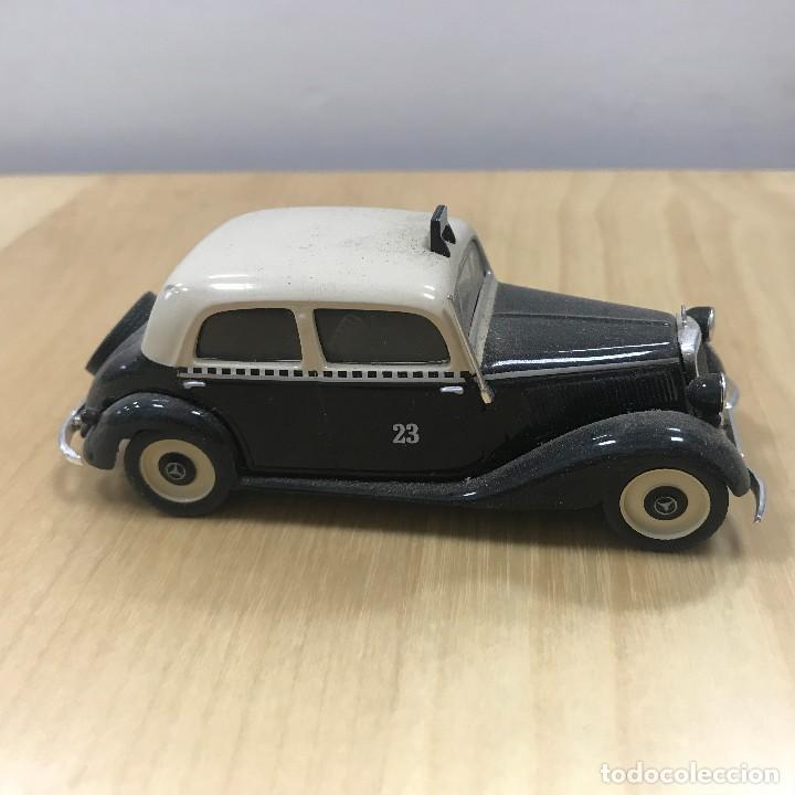 Auto in scala: TAXIBAL  MERCEDES 170V . ESCALA 1:43