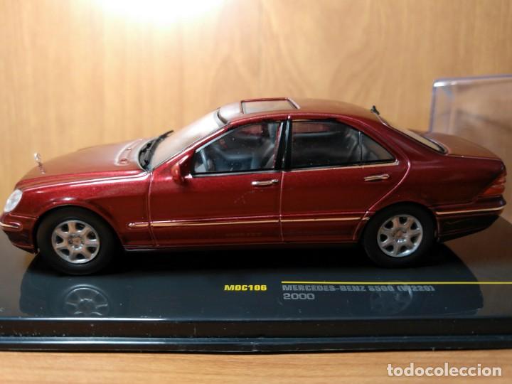 Auto in scala: MERCEDES BENZ S500,  -W220-   2000,  IXO,  1/43, GRANATE METALIZADO,  NUEVO