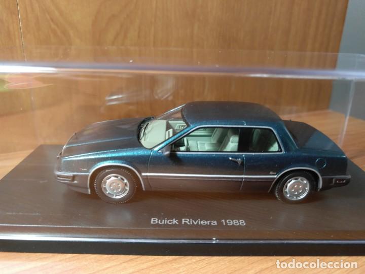 Clase bos Buick Riviera Coupe 1988 en 1:43 en OVP 